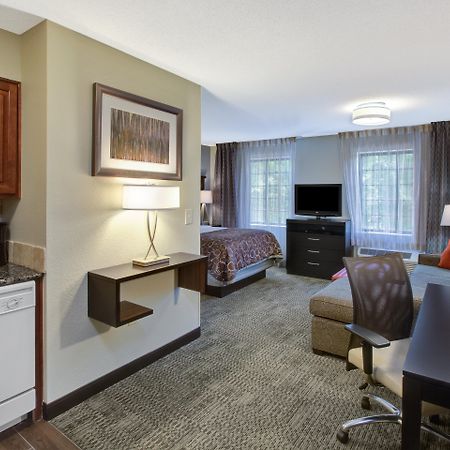 Staybridge Suites Louisville - East By Ihg Extérieur photo
