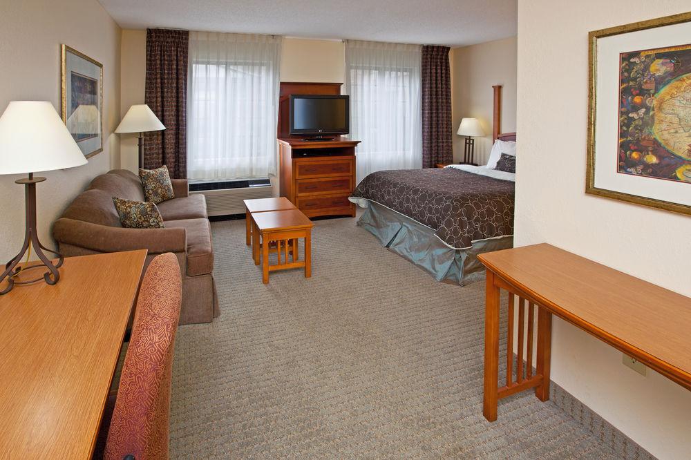 Staybridge Suites Louisville - East By Ihg Extérieur photo