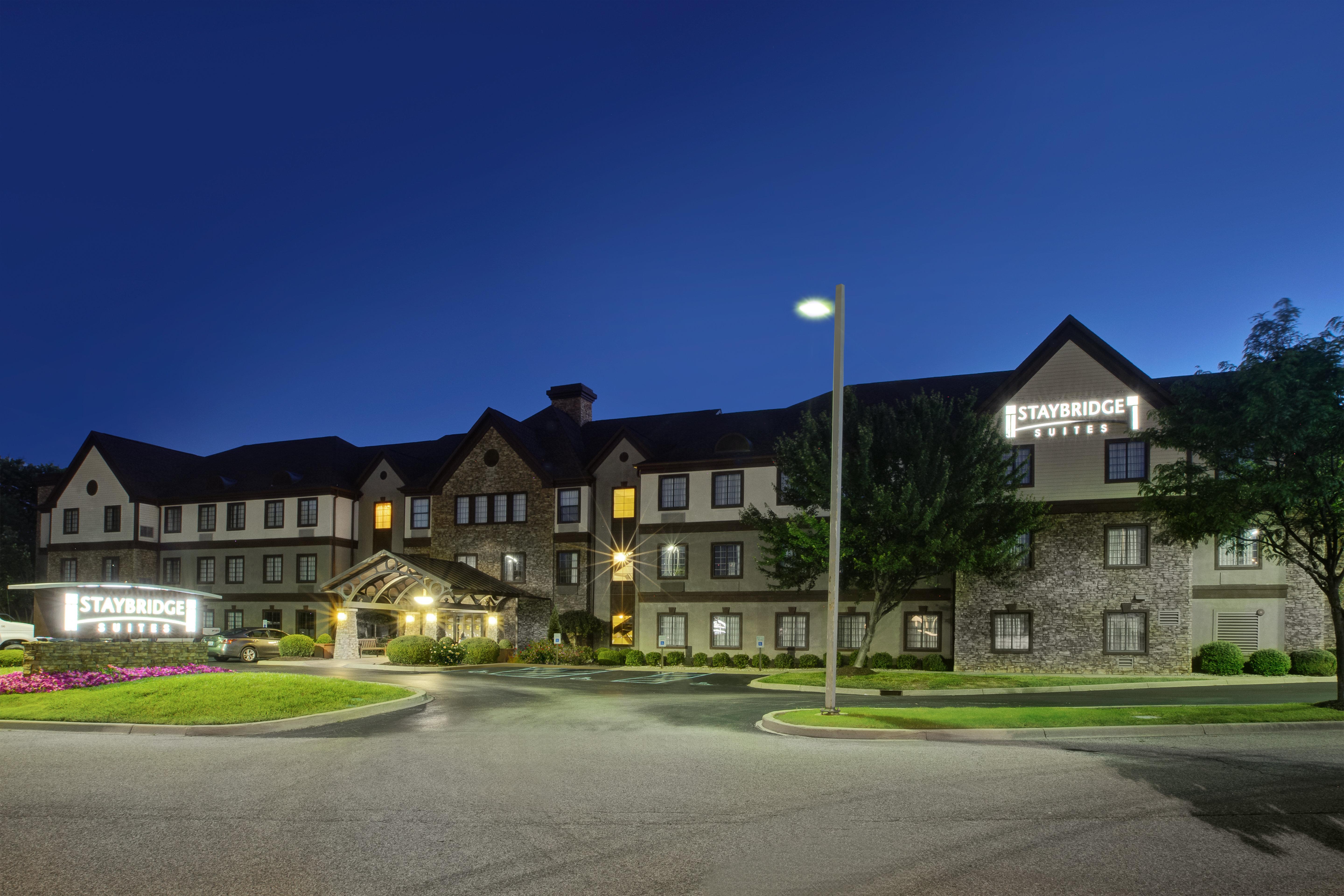 Staybridge Suites Louisville - East By Ihg Extérieur photo
