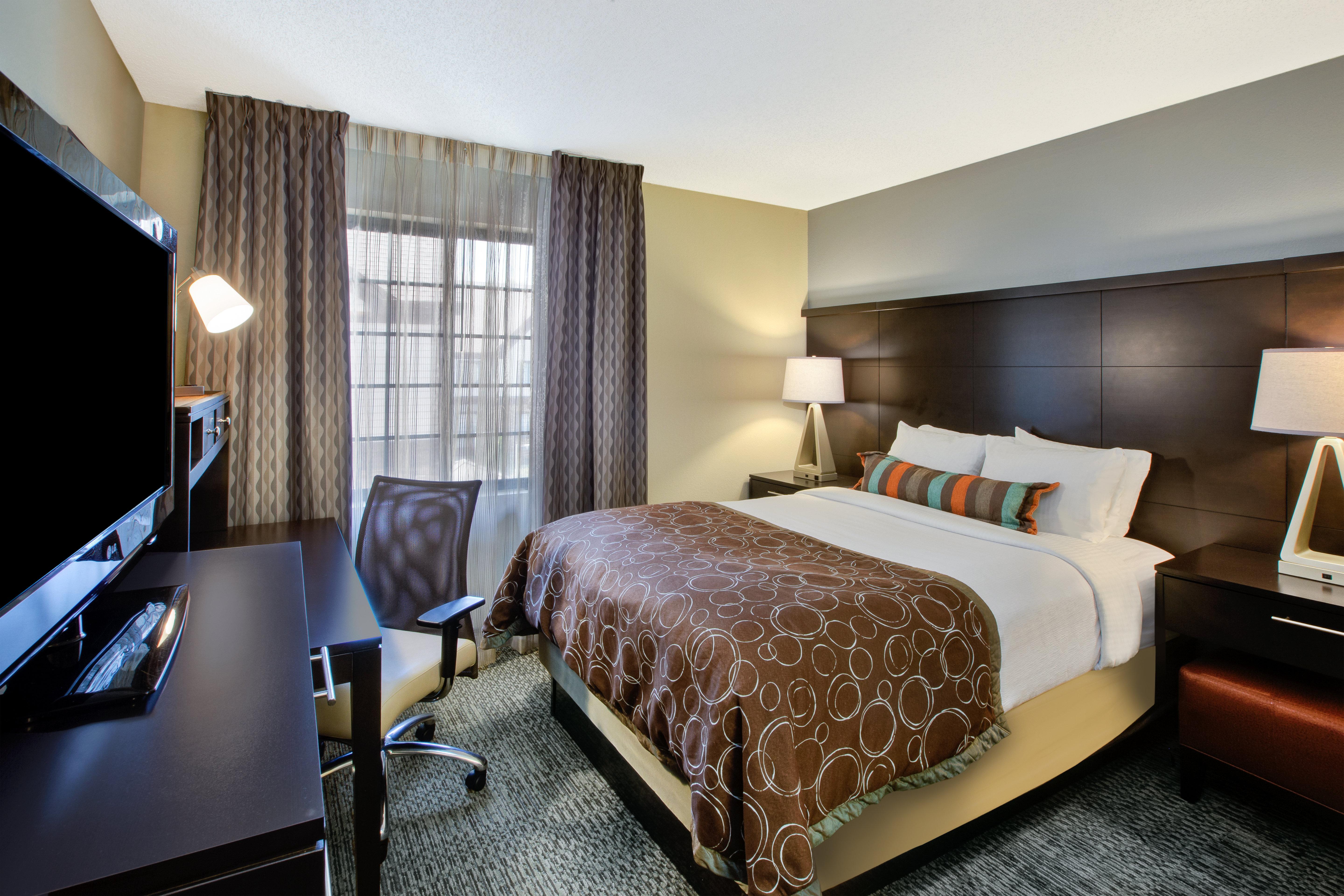 Staybridge Suites Louisville - East By Ihg Extérieur photo