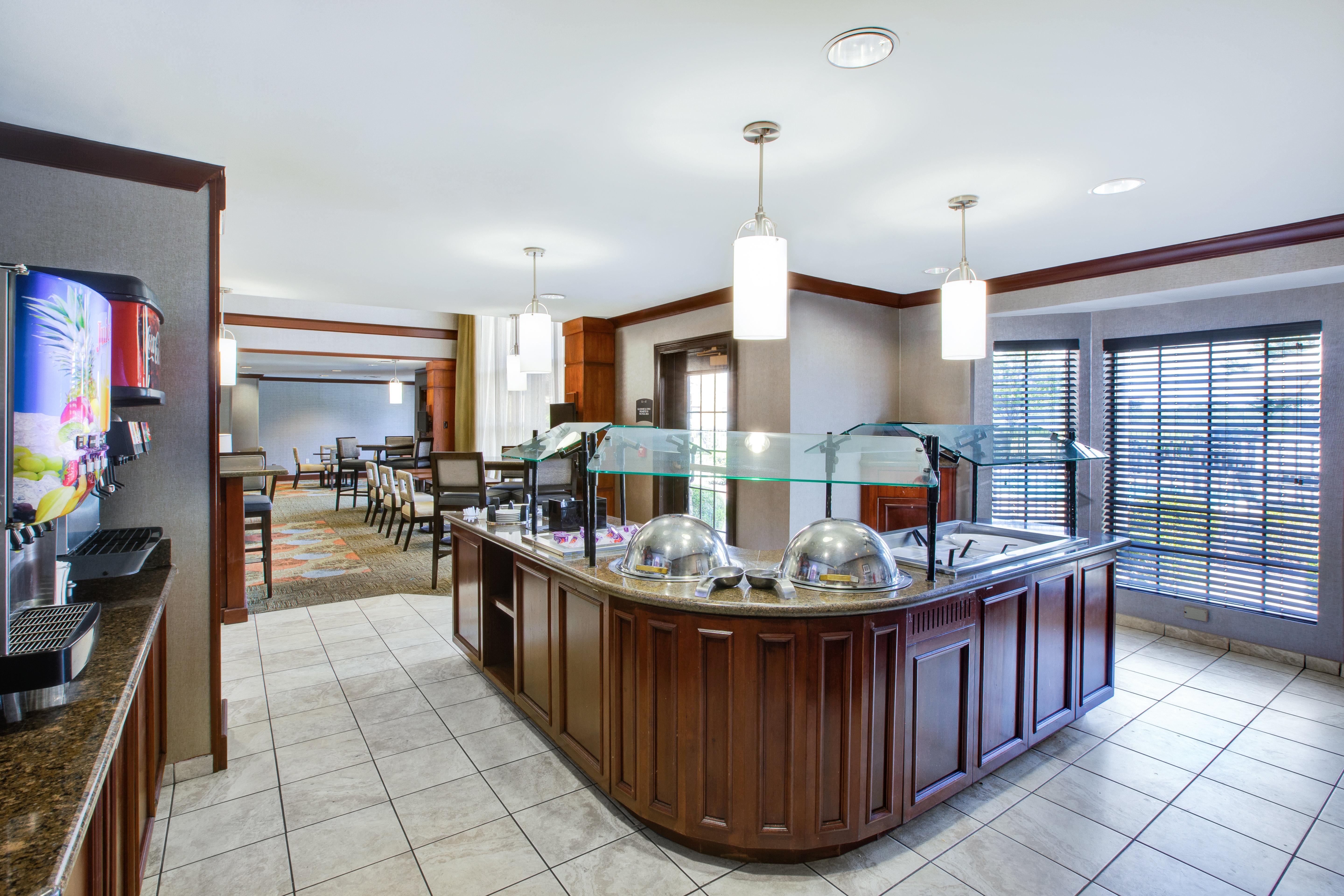 Staybridge Suites Louisville - East By Ihg Extérieur photo